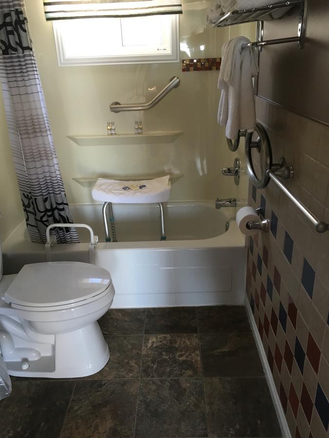 Anchor Motel And Suites Bedeque Bagian luar foto