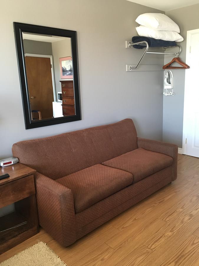 Anchor Motel And Suites Bedeque Bagian luar foto
