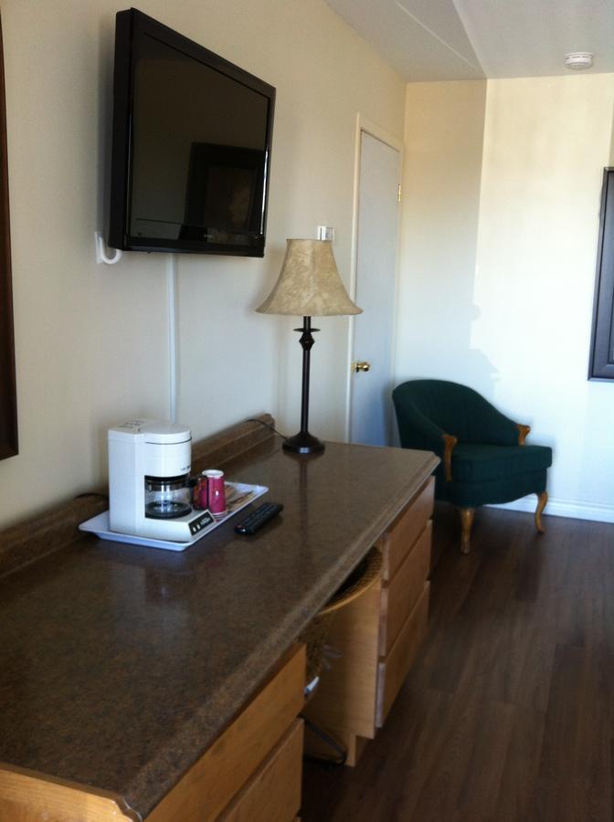 Anchor Motel And Suites Bedeque Bagian luar foto