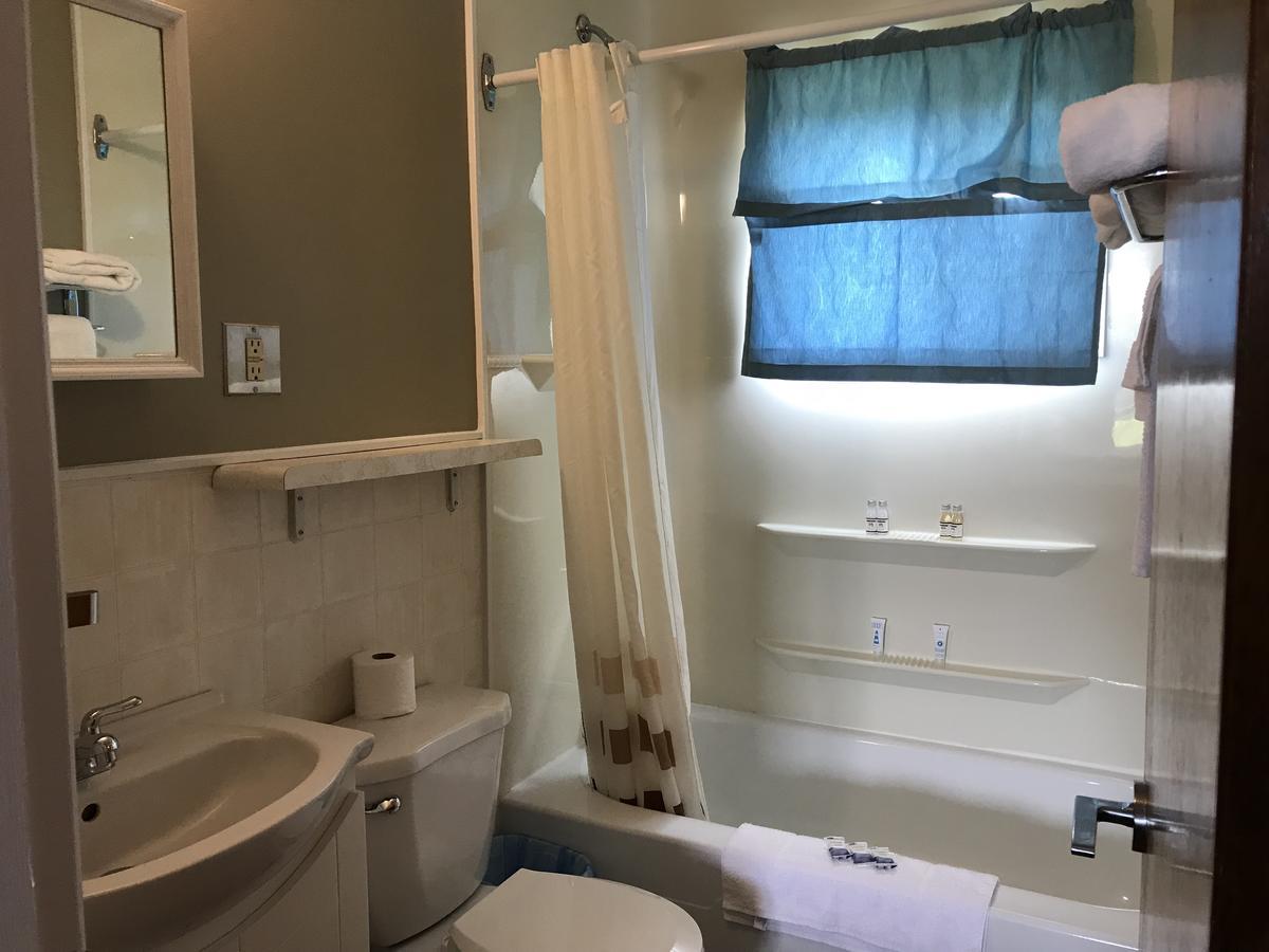 Anchor Motel And Suites Bedeque Bagian luar foto