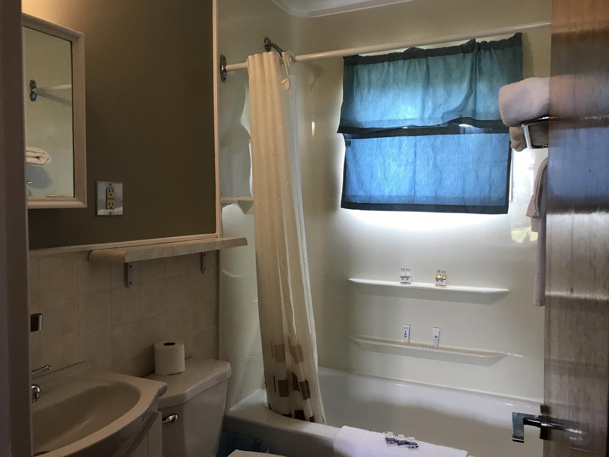 Anchor Motel And Suites Bedeque Bagian luar foto